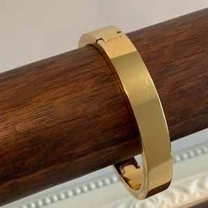 Jcrew gold tone clasp bracelet